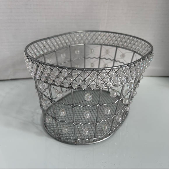 Oval beaded silver metal Artisian basket - Picture 2 of 6